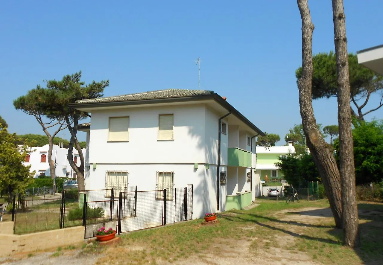Villa Omega Rosolina Mare 0*,  Italy